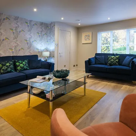 Tatil Evi The Neon Rose